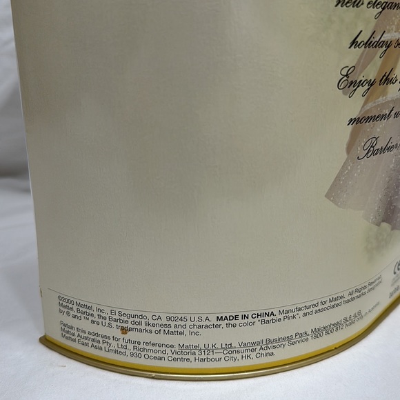 Celebration Barbie - Picture 8 of 9